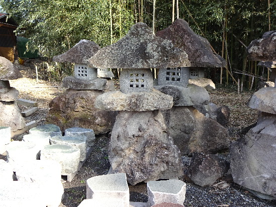 画像1: 鳥海石山灯籠/秋田県産 (1)